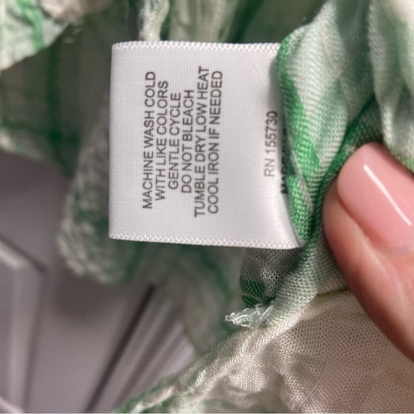 Jane + Delancey Button Down Crinkle Top w Front Tie. Size M - Picture 5 of 7